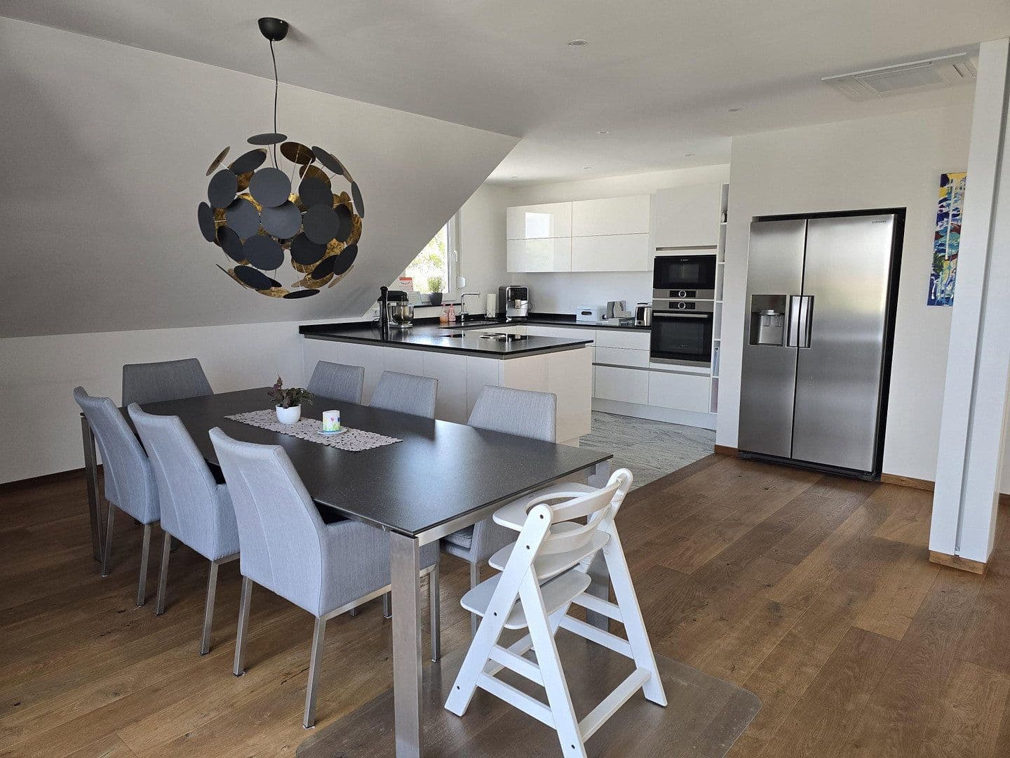 Prodej bytu 4+1 126 m², Eggenstein-Leopoldshafen, Bádensko-Württembersko Prodej bytu 4+1 126 m², Eggenstein-Leopoldshafen, Bádensko-Württembersko