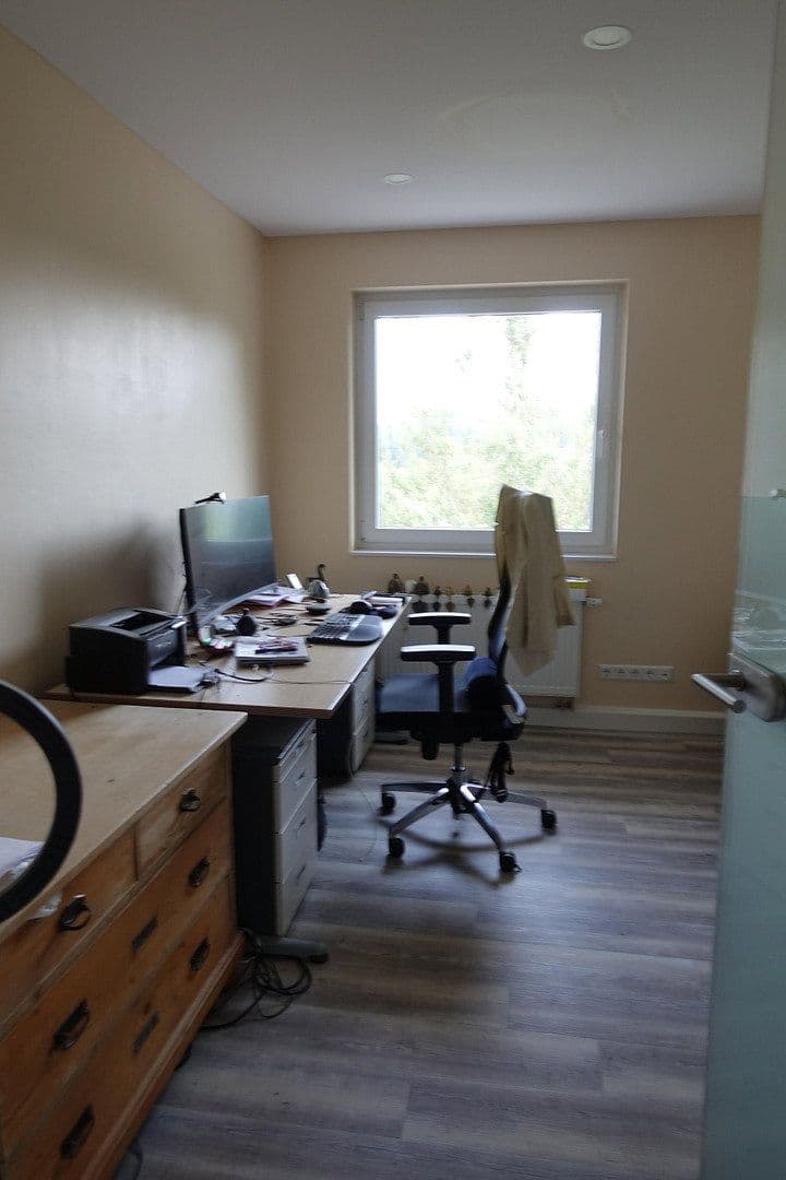 Prodej domu 180 m², pozemek 39.000 m², Buchen (Odenwald), Bádensko-Württembersko Prodej domu 180 m², pozemek 39.000 m², Buchen (Odenwald), Bádensko-Württembersko