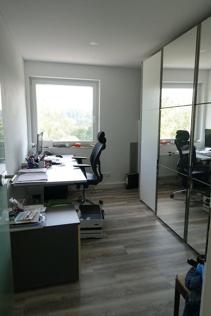 Prodej domu 180 m², pozemek 39.000 m², Buchen (Odenwald), Bádensko-Württembersko Prodej domu 180 m², pozemek 39.000 m², Buchen (Odenwald), Bádensko-Württembersko