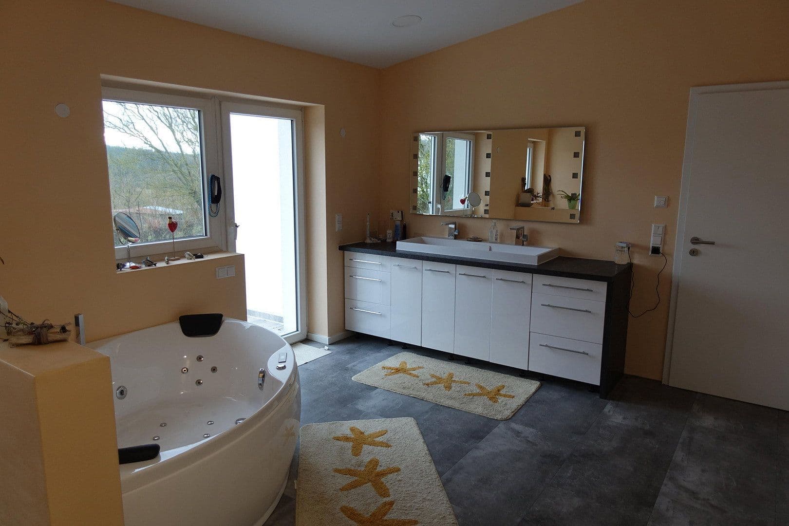 Prodej domu 180 m², pozemek 39.000 m², Buchen (Odenwald), Bádensko-Württembersko Prodej domu 180 m², pozemek 39.000 m², Buchen (Odenwald), Bádensko-Württembersko