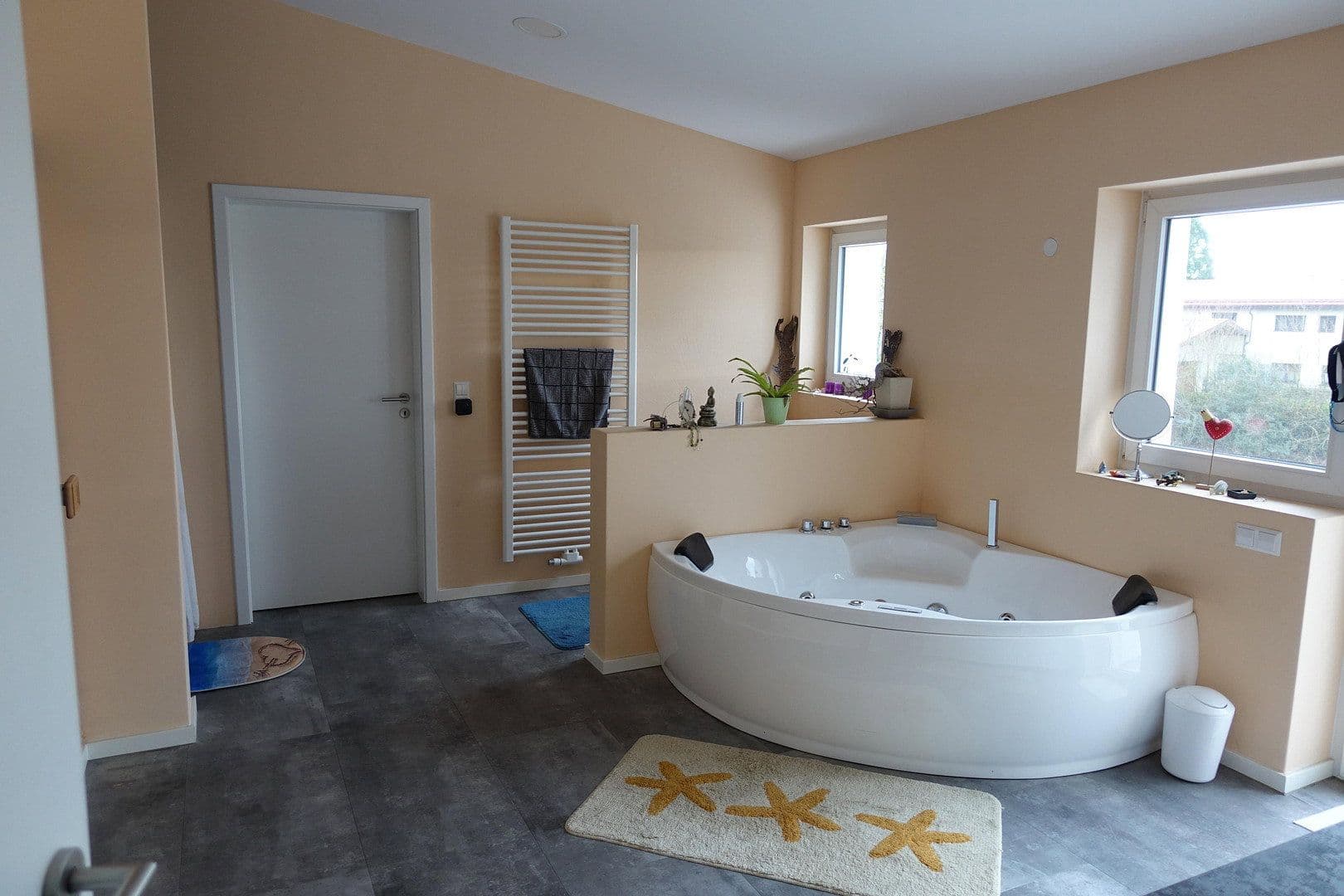 Prodej domu 180 m², pozemek 39.000 m², Buchen (Odenwald), Bádensko-Württembersko Prodej domu 180 m², pozemek 39.000 m², Buchen (Odenwald), Bádensko-Württembersko