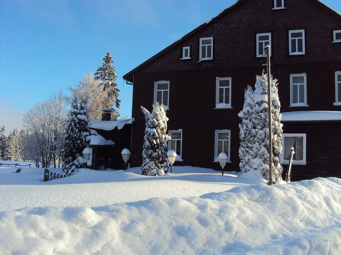 Prodej nebytového prostoru 1.650 m², Braunlage, Dolní Sasko Prodej nebytového prostoru 1.650 m², Braunlage, Dolní Sasko