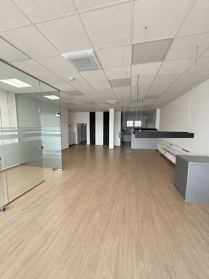 Pronájem kanceláře 145 m², Baumannstr 6, Amberg, Bavorsko Pronájem kanceláře 145 m², Baumannstr 6, Amberg, Bavorsko