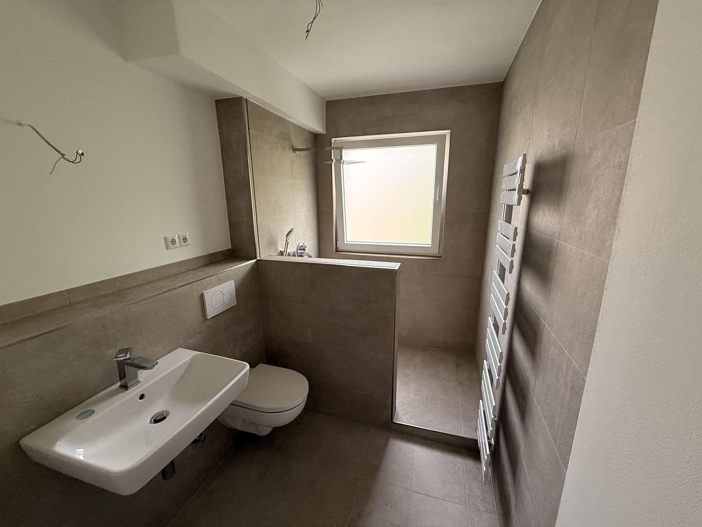 Pronájem bytu 3+1 96 m², Ruhrallee 26, Essen, Severní Porýní-Vestfálsko Pronájem bytu 3+1 96 m², Ruhrallee 26, Essen, Severní Porýní-Vestfálsko