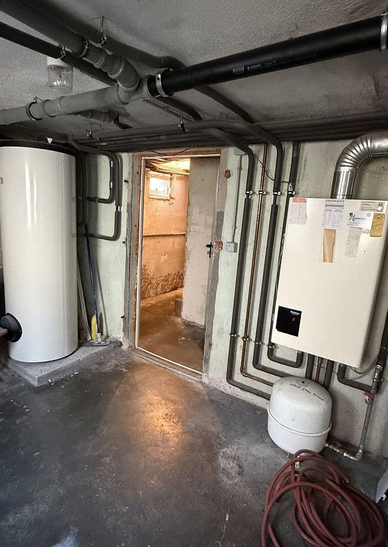 Prodej domu 110 m², pozemek 580 m², Danzinerstraße 8, Heitersheim, Bádensko-Württembersko Prodej domu 110 m², pozemek 580 m², Danzinerstraße 8, Heitersheim, Bádensko-Württembersko