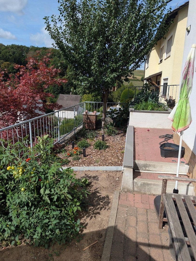 Prodej domu 185 m², pozemek 500 m², Bärsbacher Weg 19, Weinheim, Bádensko-Württembersko Prodej domu 185 m², pozemek 500 m², Bärsbacher Weg 19, Weinheim, Bádensko-Württembersko