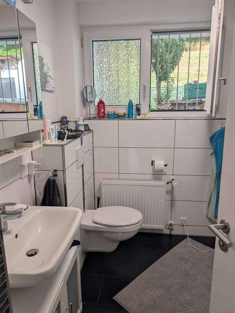 Prodej domu 185 m², pozemek 500 m², Bärsbacher Weg 19, Weinheim, Bádensko-Württembersko Prodej domu 185 m², pozemek 500 m², Bärsbacher Weg 19, Weinheim, Bádensko-Württembersko