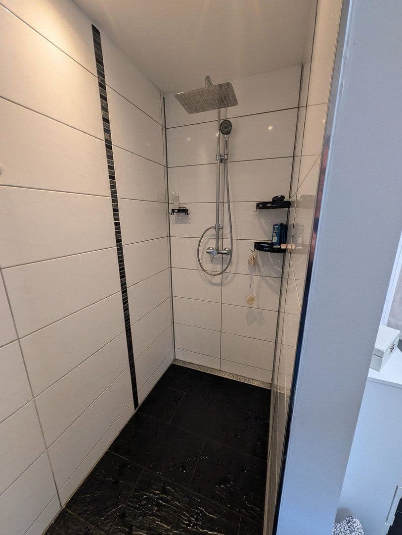 Prodej domu 185 m², pozemek 500 m², Bärsbacher Weg 19, Weinheim, Bádensko-Württembersko Prodej domu 185 m², pozemek 500 m², Bärsbacher Weg 19, Weinheim, Bádensko-Württembersko