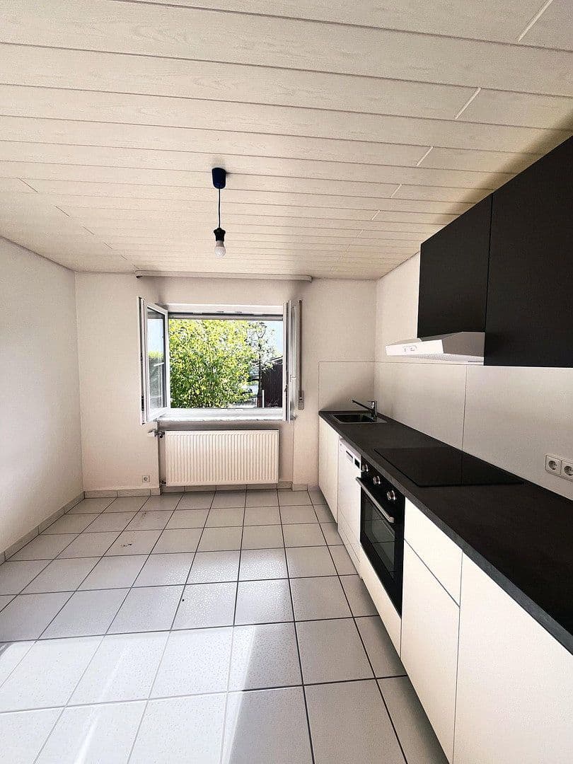 Pronájem bytu 3+1 73 m², Karlsruhe, Bádensko-Württembersko Pronájem bytu 3+1 73 m², Karlsruhe, Bádensko-Württembersko