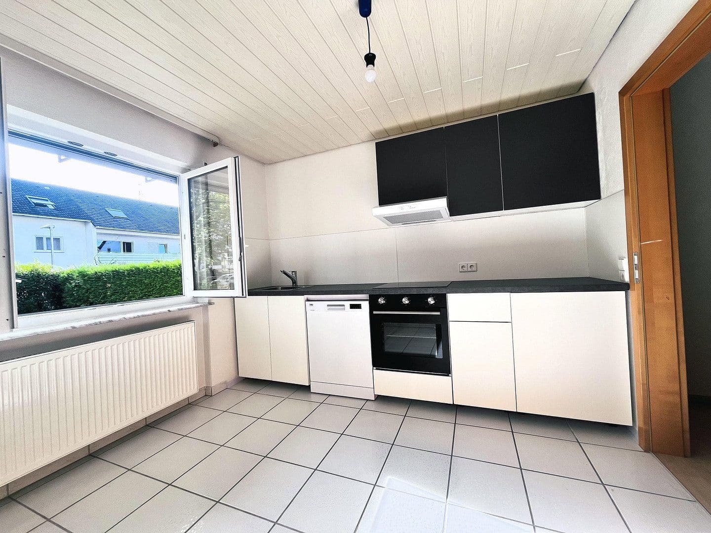 Pronájem bytu 3+1 73 m², Karlsruhe, Bádensko-Württembersko Pronájem bytu 3+1 73 m², Karlsruhe, Bádensko-Württembersko