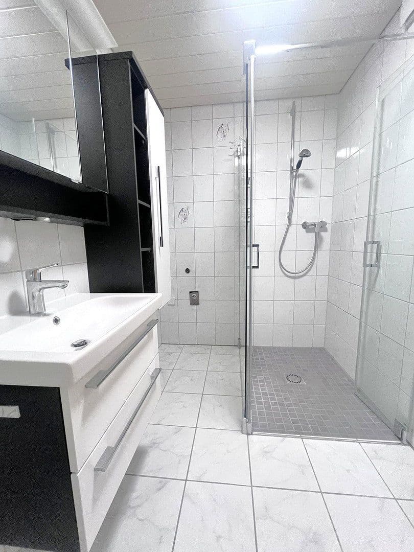 Pronájem bytu 3+1 73 m², Karlsruhe, Bádensko-Württembersko Pronájem bytu 3+1 73 m², Karlsruhe, Bádensko-Württembersko