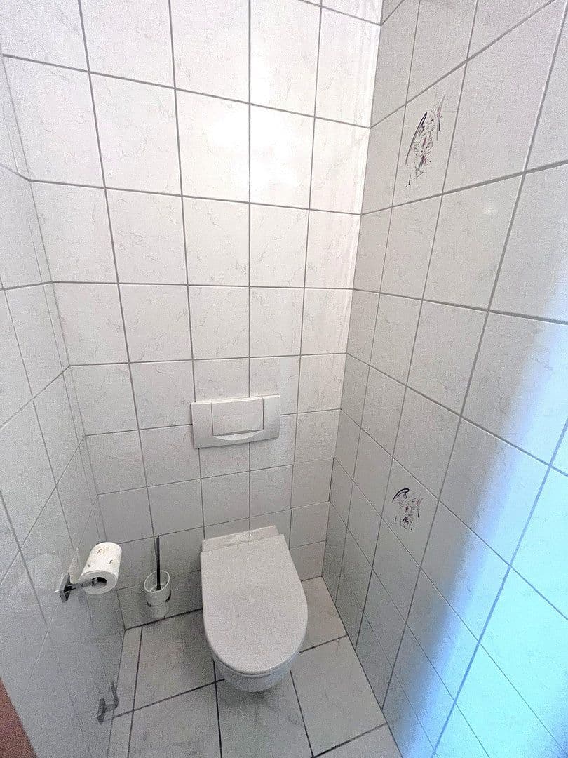 Pronájem bytu 3+1 73 m², Karlsruhe, Bádensko-Württembersko Pronájem bytu 3+1 73 m², Karlsruhe, Bádensko-Württembersko