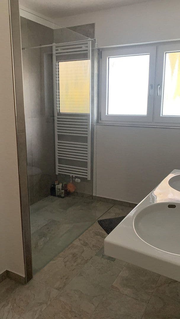 Pronájem domu 180 m², pozemek 571 m², Fridingen an der Donau, Bádensko-Württembersko Pronájem domu 180 m², pozemek 571 m², Fridingen an der Donau, Bádensko-Württembersko