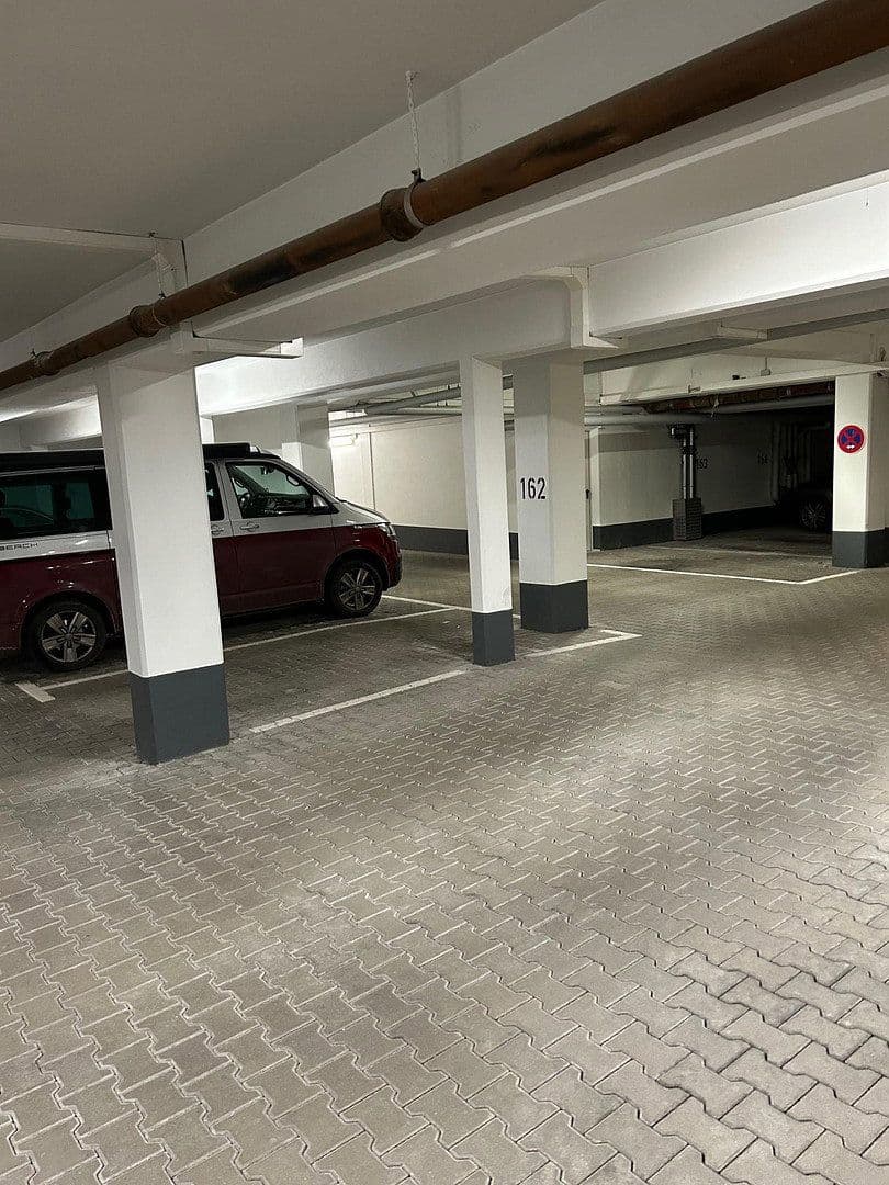 Pronájem garáže, Tuerkenstraße 28, München, Bavorsko Pronájem garáže, Tuerkenstraße 28, München, Bavorsko