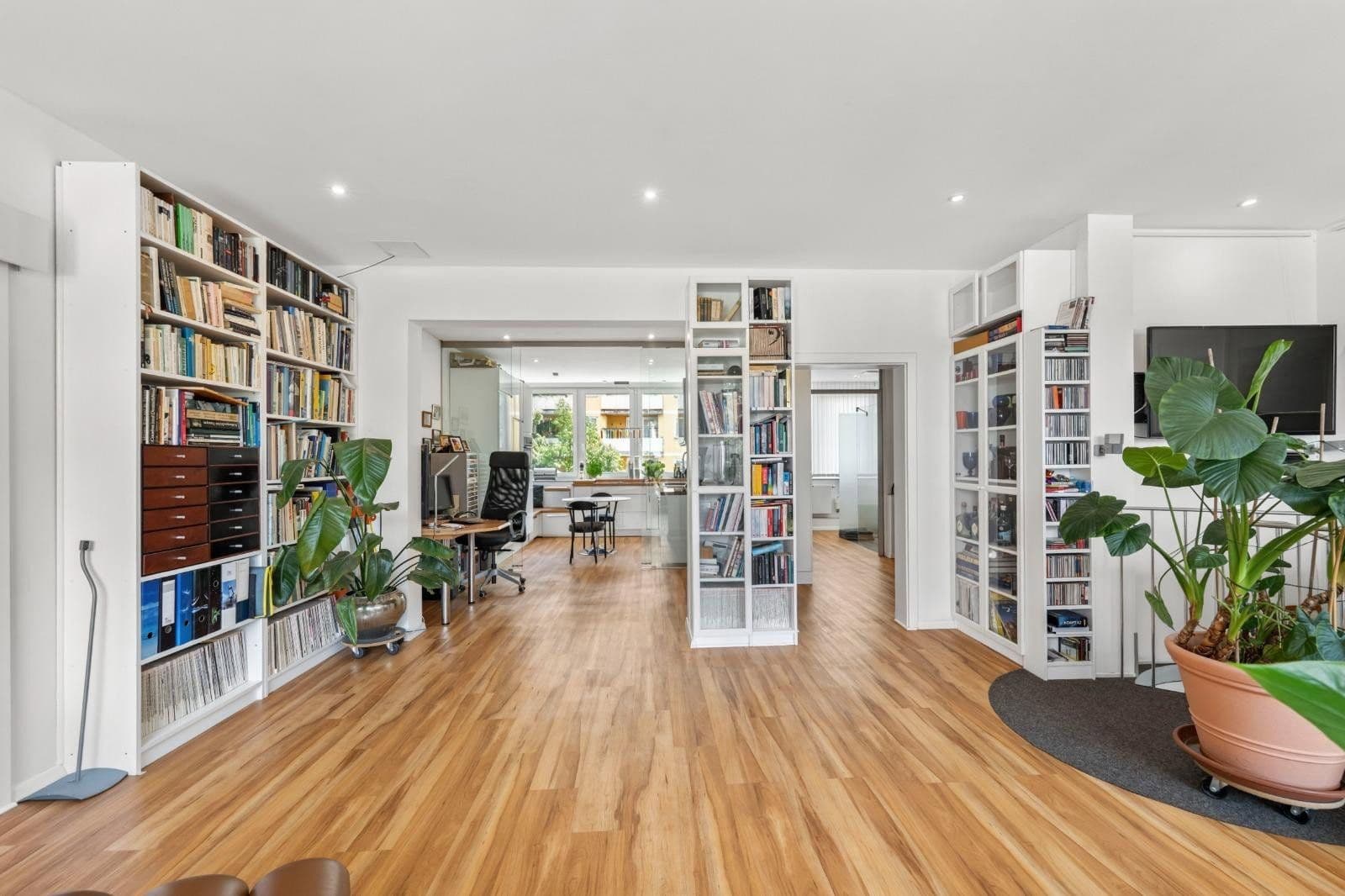 Prodej bytu 3+1 107 m², München, Bavorsko Prodej bytu 3+1 107 m², München, Bavorsko