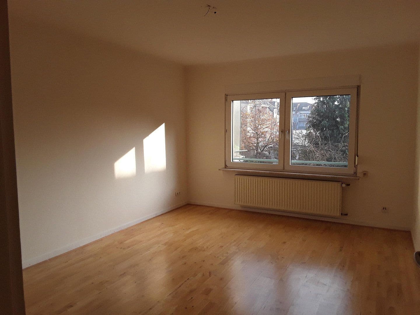 Pronájem bytu 2+kk 57 m², Grabenstr. 115, Duisburg, Severní Porýní-Vestfálsko Pronájem bytu 2+kk 57 m², Grabenstr. 115, Duisburg, Severní Porýní-Vestfálsko