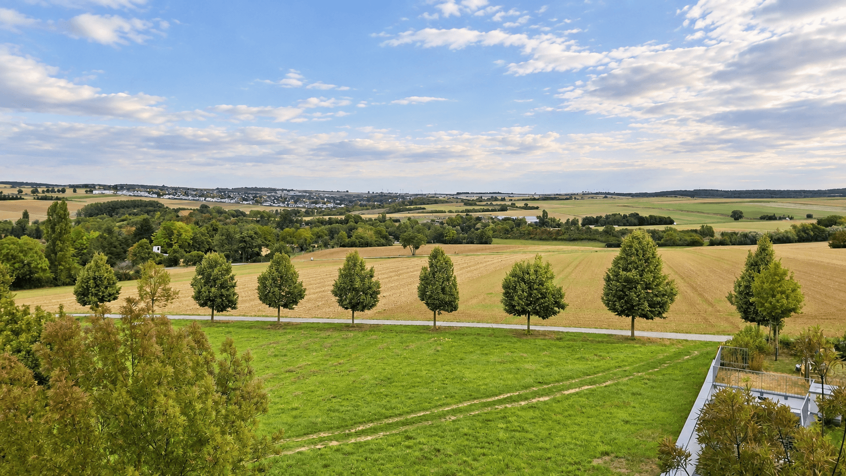 Prodej bytu 4+1 125 m², Dr.-Heinrich-Wunderlich-Straße 4, Würzburg-Lengfeld, Bavorsko Prodej bytu 4+1 125 m², Dr.-Heinrich-Wunderlich-Straße 4, Würzburg-Lengfeld, Bavorsko