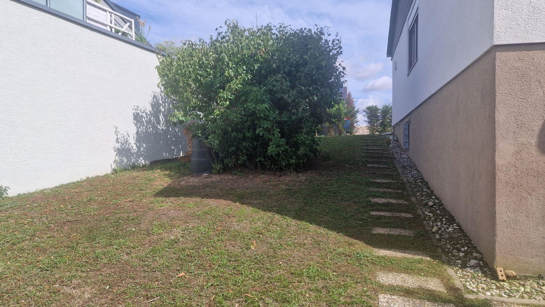 Prodej domu 240 m², pozemek 4.480 m², St. Laurentiusweg 20, Oberderdingen, Bádensko-Württembersko Prodej domu 240 m², pozemek 4.480 m², St. Laurentiusweg 20, Oberderdingen, Bádensko-Württembersko