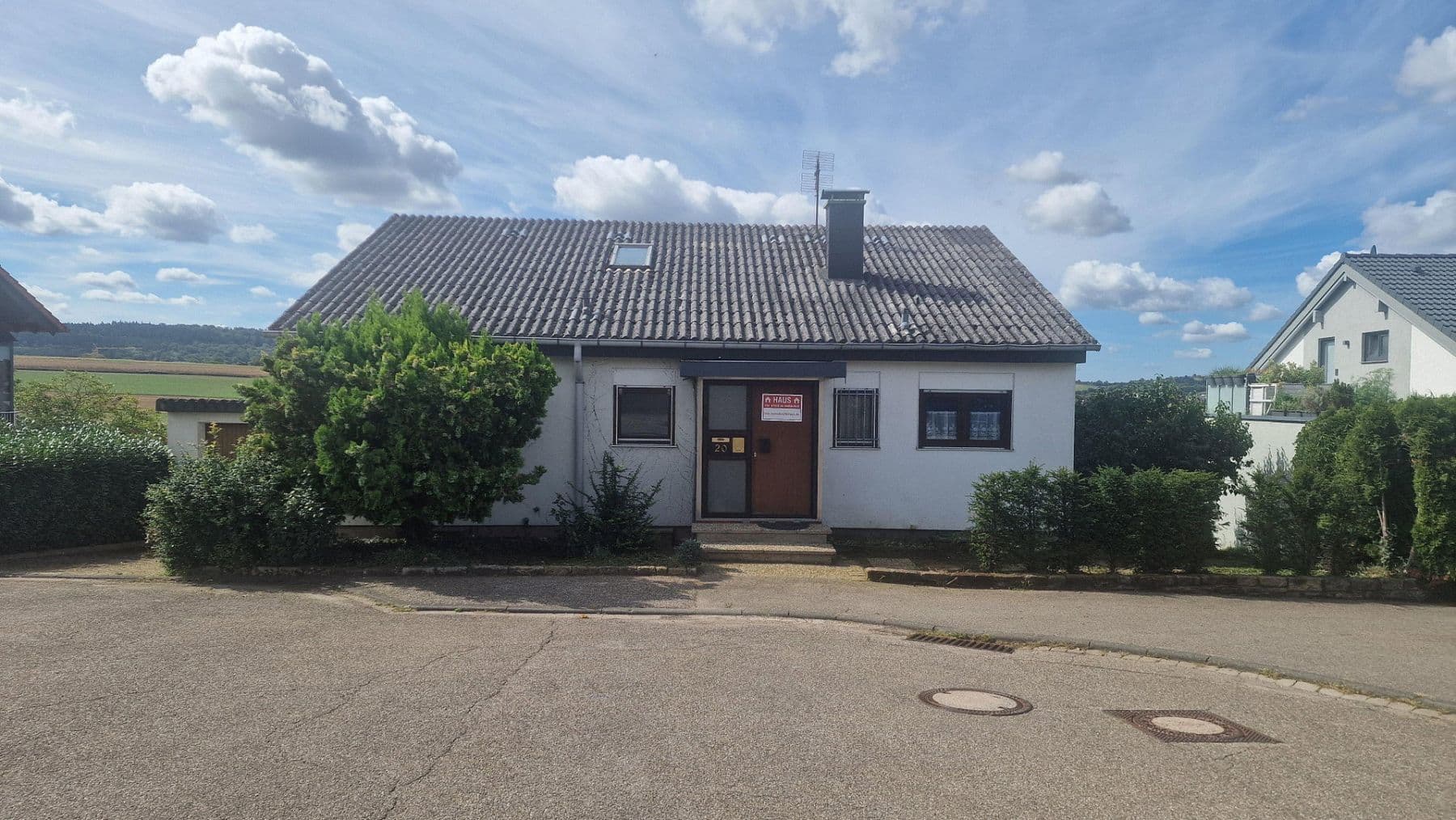 Prodej domu 240 m², pozemek 4.480 m², St. Laurentiusweg 20, Oberderdingen, Bádensko-Württembersko Prodej domu 240 m², pozemek 4.480 m², St. Laurentiusweg 20, Oberderdingen, Bádensko-Württembersko