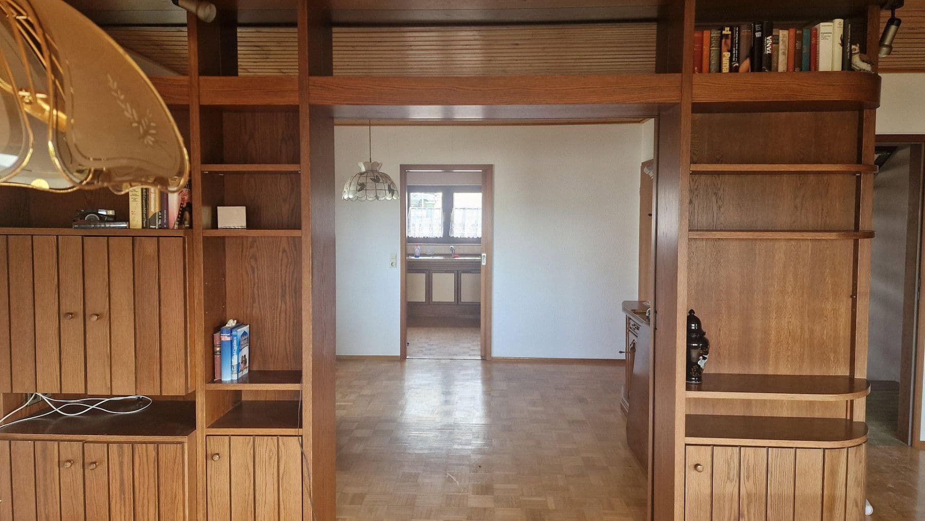 Prodej domu 240 m², pozemek 4.480 m², St. Laurentiusweg 20, Oberderdingen, Bádensko-Württembersko Prodej domu 240 m², pozemek 4.480 m², St. Laurentiusweg 20, Oberderdingen, Bádensko-Württembersko
