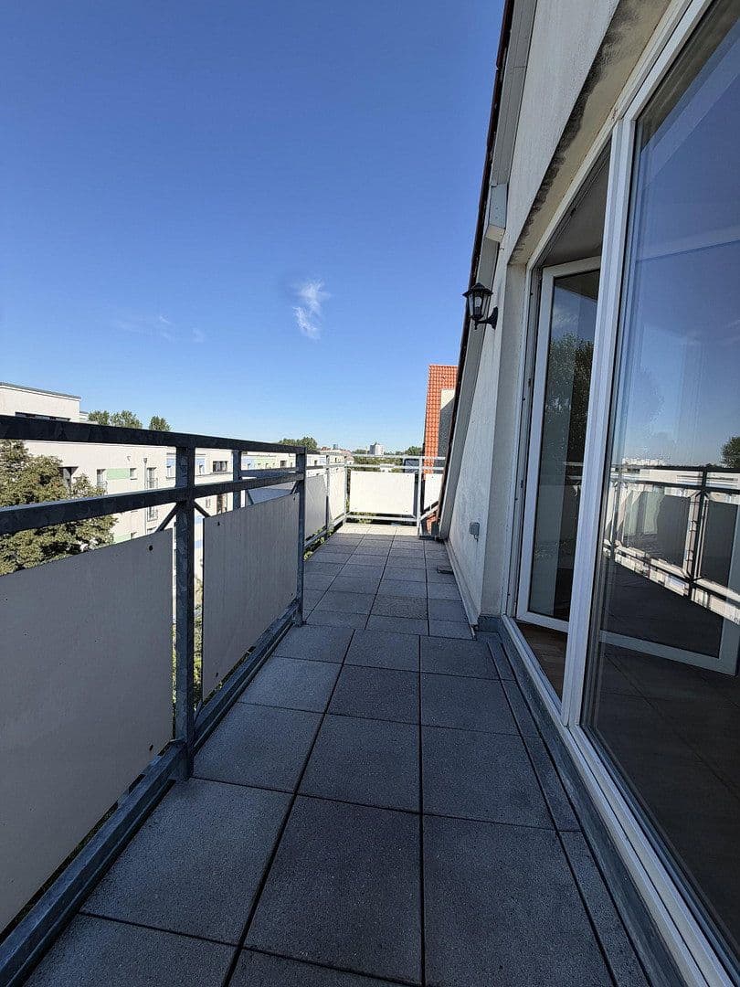 Prodej bytu 3+1 96 m², Berlin, Berlín Prodej bytu 3+1 96 m², Berlin, Berlín