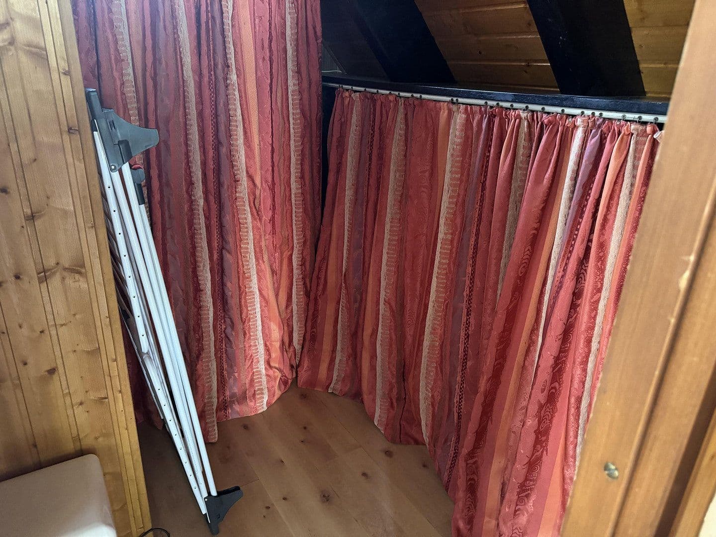 Prodej domu 65 m², pozemek 385 m², Feriendorf 202, Blankenheim, Severní Porýní-Vestfálsko Prodej domu 65 m², pozemek 385 m², Feriendorf 202, Blankenheim, Severní Porýní-Vestfálsko