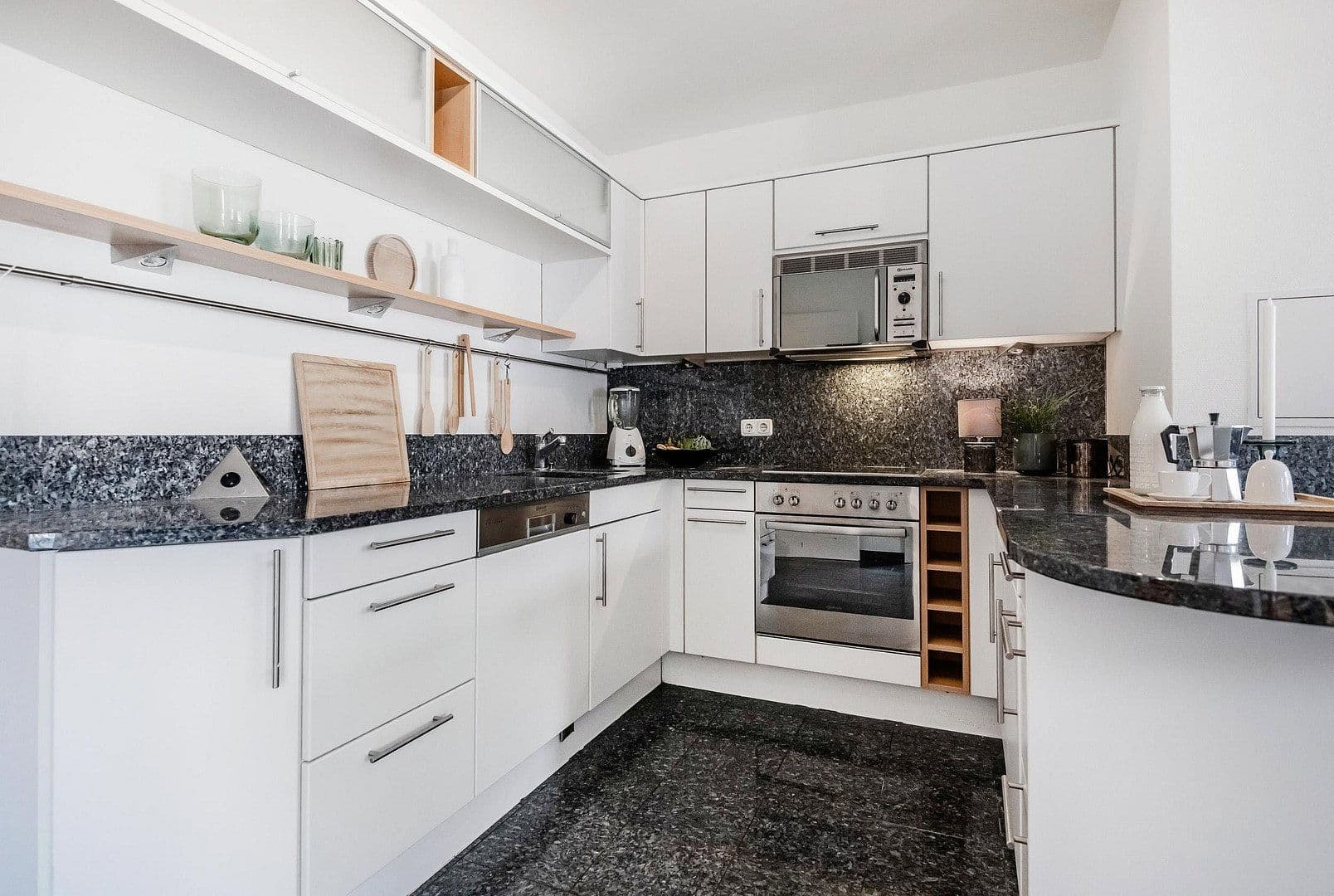 Prodej bytu 2+1 70 m², Aidenbachstr 115, München, Bavorsko Prodej bytu 2+1 70 m², Aidenbachstr 115, München, Bavorsko