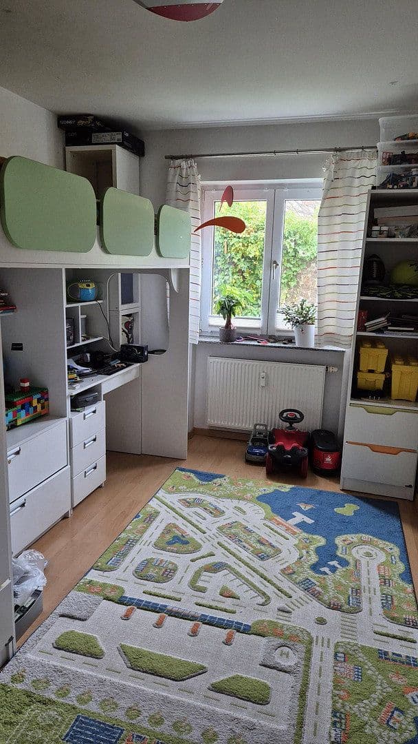 Prodej bytu 4+1 88 m², Radebeul, Sasko Prodej bytu 4+1 88 m², Radebeul, Sasko