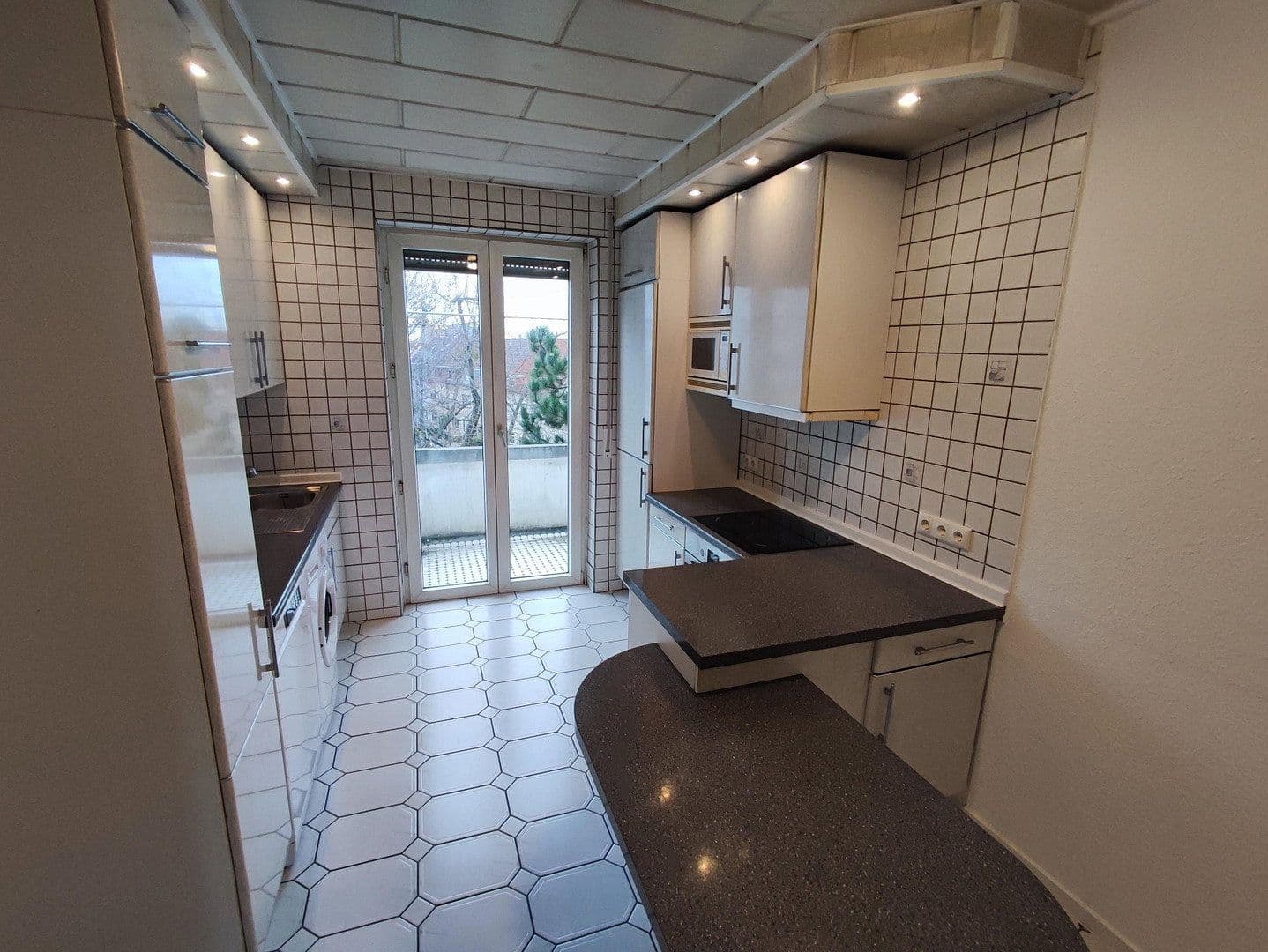 Pronájem bytu 2+1 54 m², Friedrich-Ebert-Str. 55, Mannheim, Bádensko-Württembersko Pronájem bytu 2+1 54 m², Friedrich-Ebert-Str. 55, Mannheim, Bádensko-Württembersko