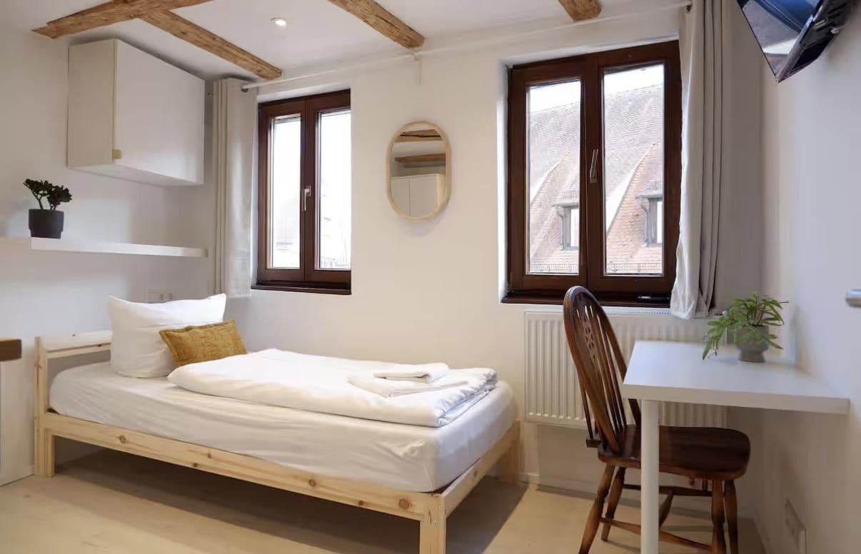 Pronájem bytu 2+1 20 m², Tübingen, Bádensko-Württembersko Pronájem bytu 2+1 20 m², Tübingen, Bádensko-Württembersko