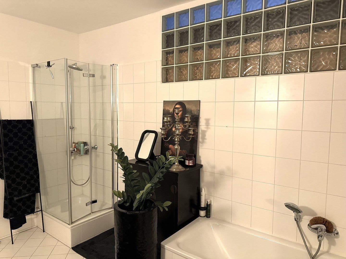 Pronájem bytu 4+1 180 m², wiesbaden-igstadt, Hessen Pronájem bytu 4+1 180 m², wiesbaden-igstadt, Hessen