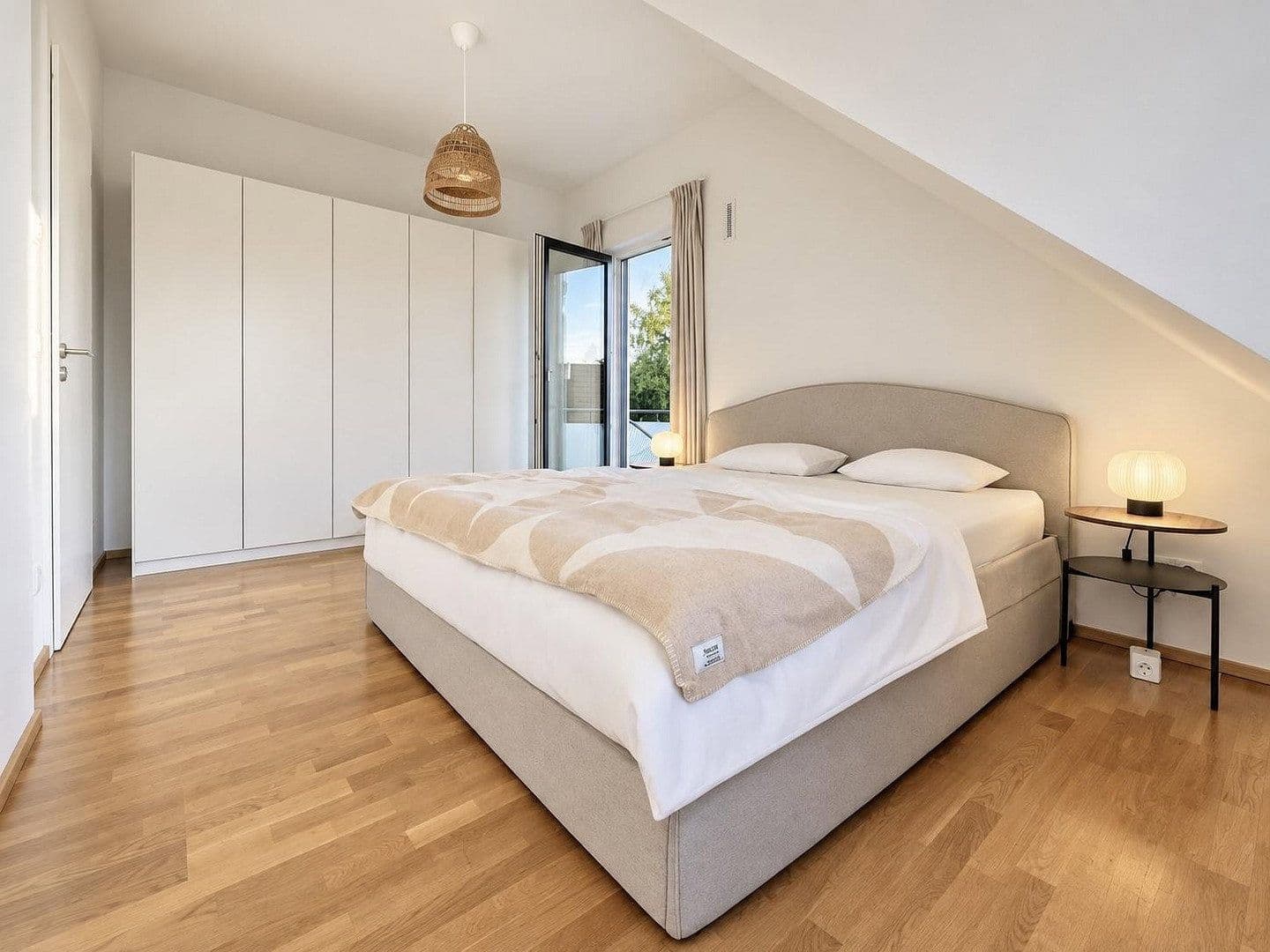 Pronájem bytu 3+1 70 m², Hötzlring 20, München, Bavorsko Pronájem bytu 3+1 70 m², Hötzlring 20, München, Bavorsko