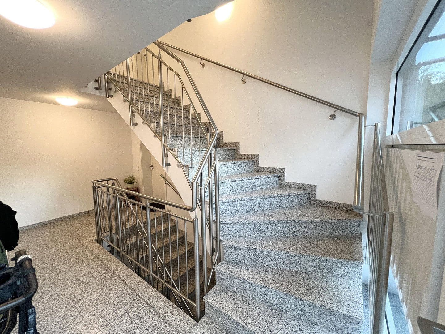 Pronájem bytu 3+1 70 m², Hötzlring 20, München, Bavorsko Pronájem bytu 3+1 70 m², Hötzlring 20, München, Bavorsko
