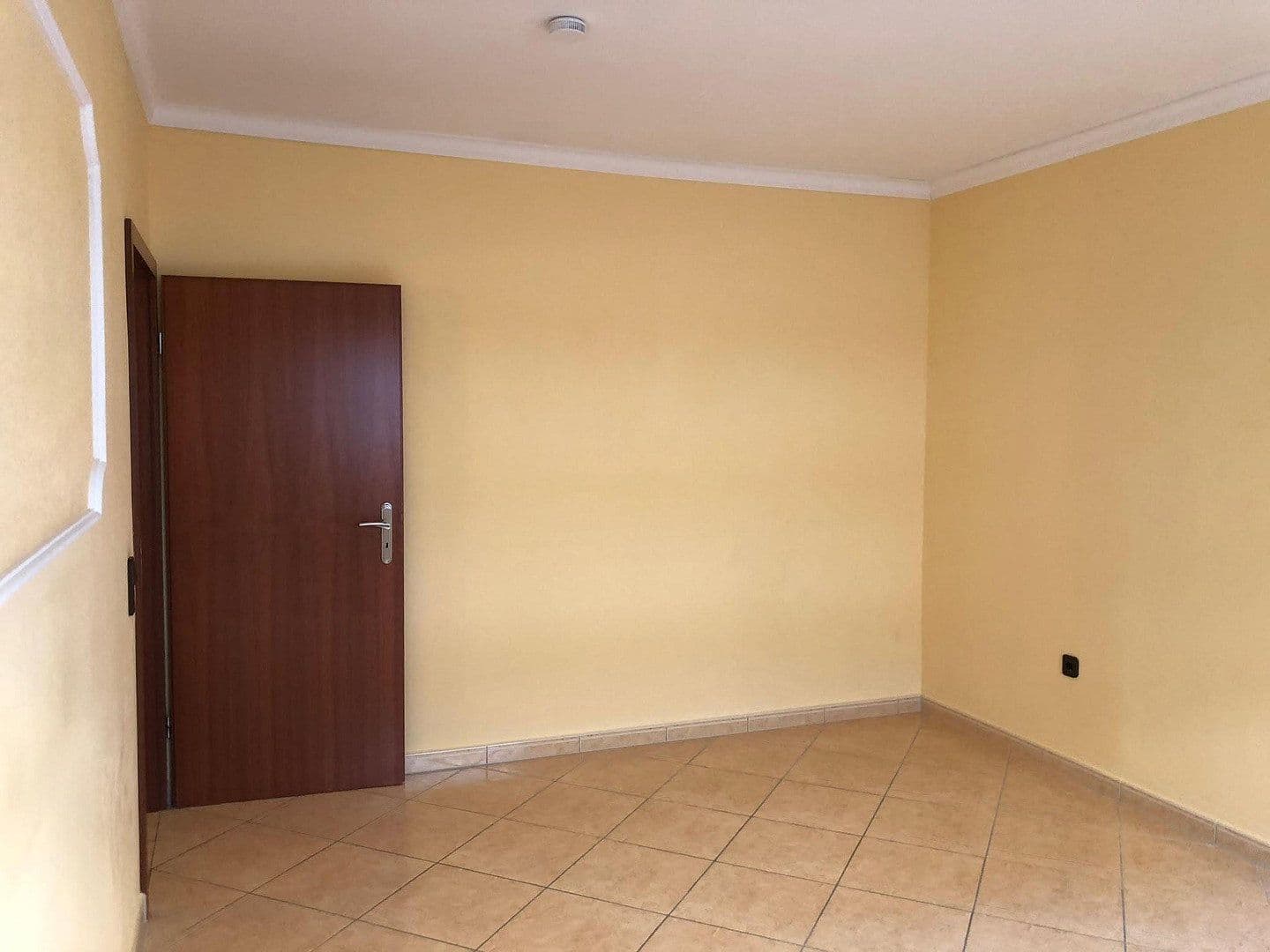 Pronájem bytu 3+1 87 m², Mannheim, Bádensko-Württembersko Pronájem bytu 3+1 87 m², Mannheim, Bádensko-Württembersko