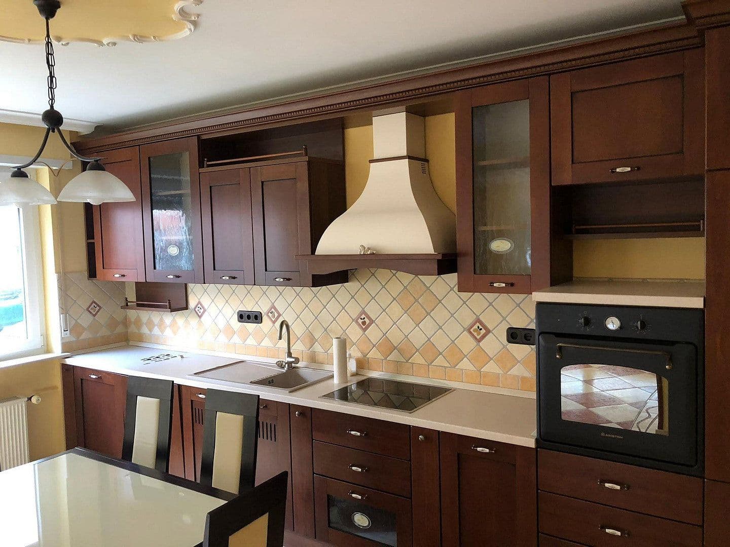 Pronájem bytu 3+1 87 m², Mannheim, Bádensko-Württembersko Pronájem bytu 3+1 87 m², Mannheim, Bádensko-Württembersko
