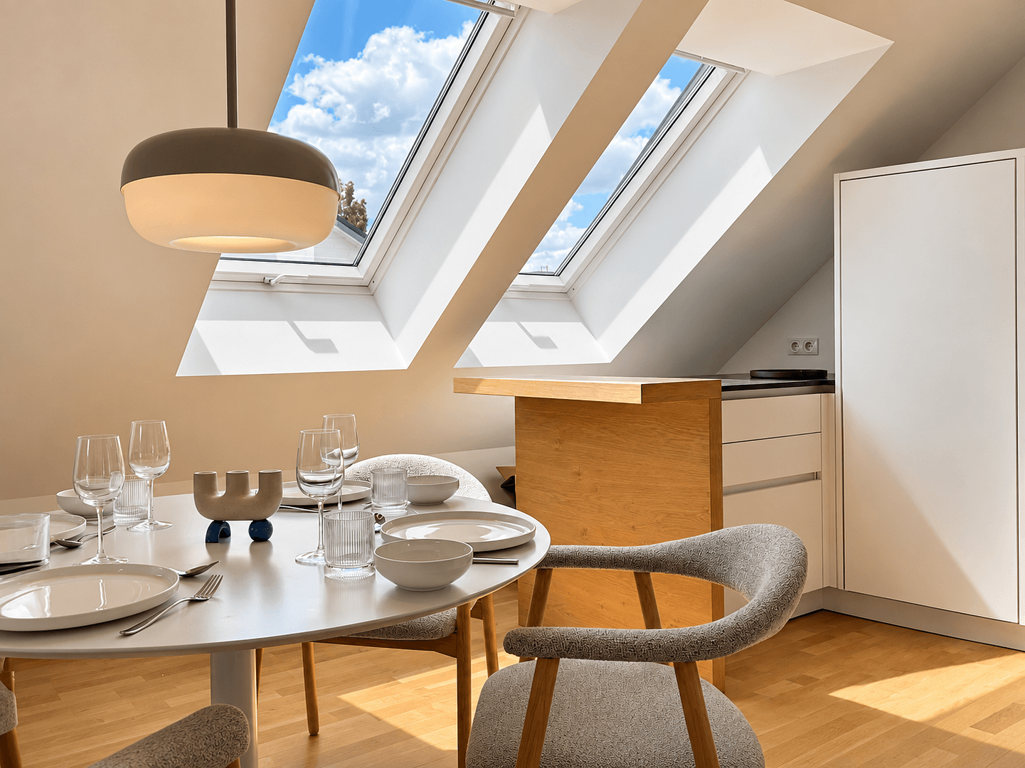 Pronájem bytu 3+1 75 m², Hötzlring 20, München, Bavorsko Pronájem bytu 3+1 75 m², Hötzlring 20, München, Bavorsko