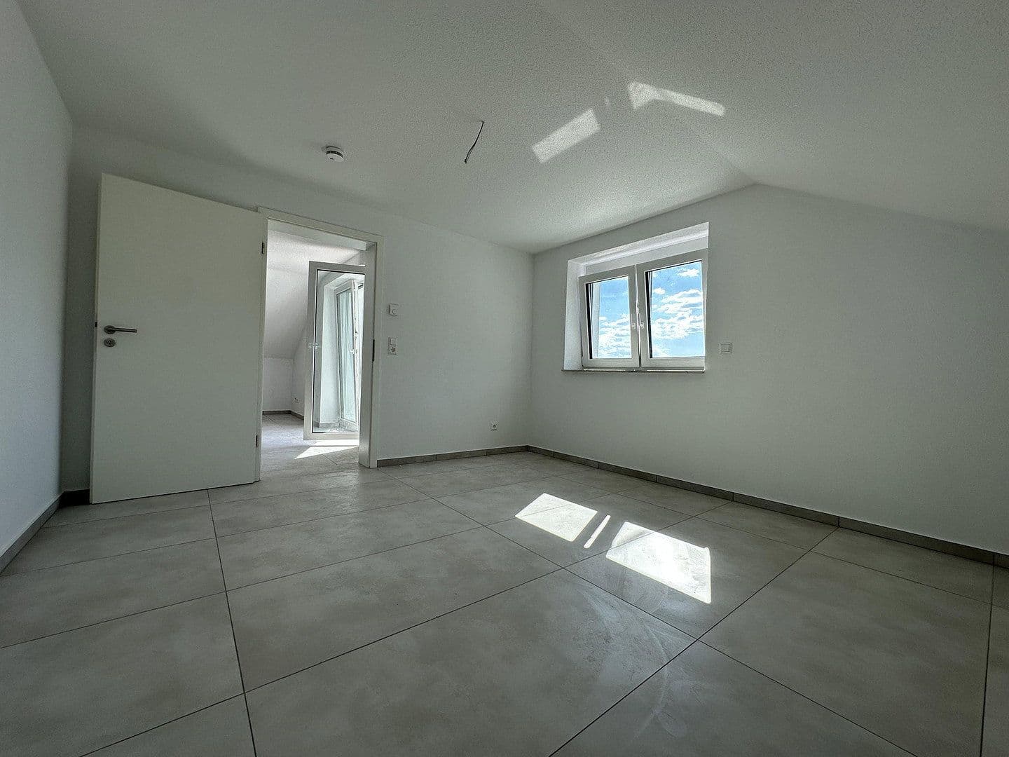Pronájem bytu 2+1 44 m², Arenbergstr. 11, Brigachtal, Bádensko-Württembersko Pronájem bytu 2+1 44 m², Arenbergstr. 11, Brigachtal, Bádensko-Württembersko