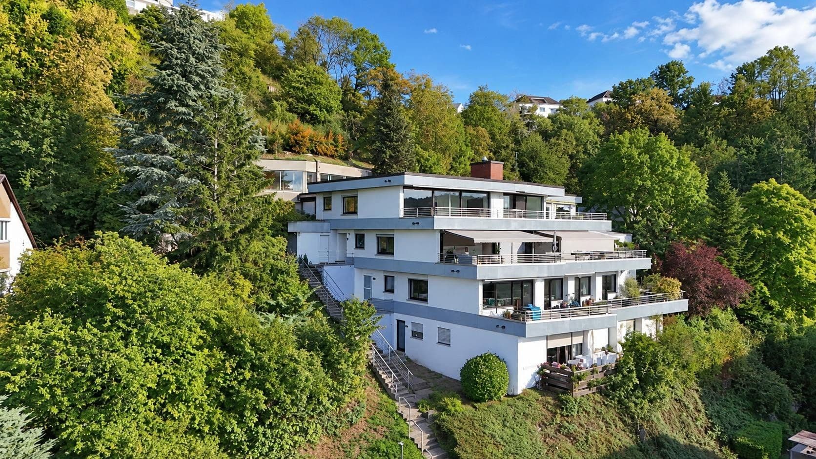 Prodej bytu 4+1 293 m², Burgherrenstrasse 91, Stuttgart, Bádensko-Württembersko Prodej bytu 4+1 293 m², Burgherrenstrasse 91, Stuttgart, Bádensko-Württembersko