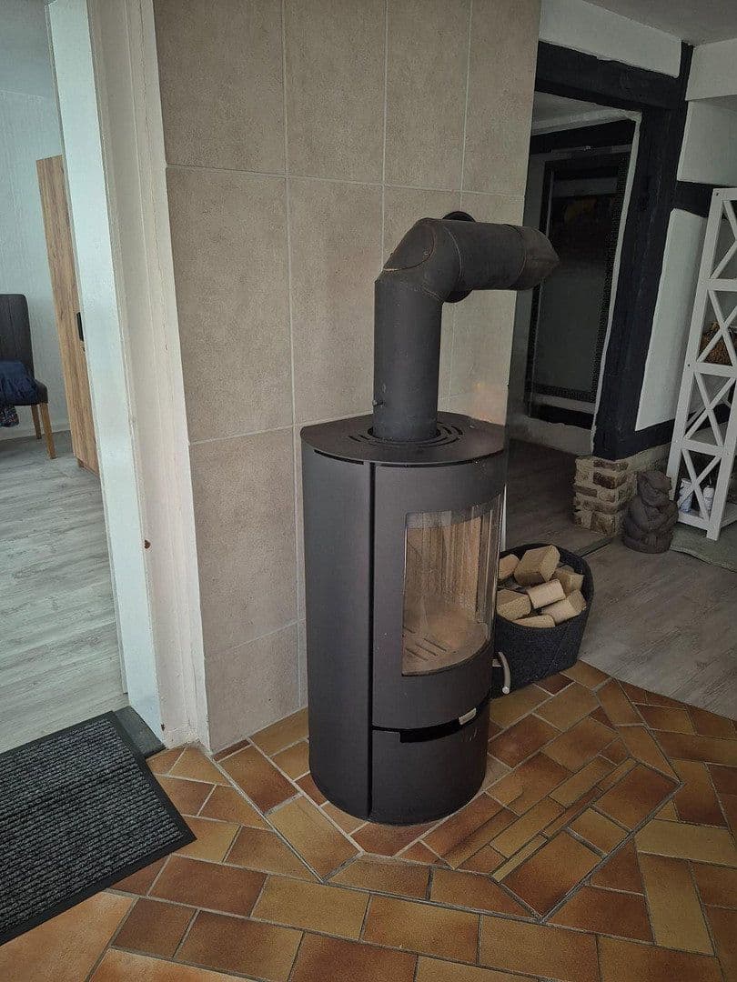 Prodej domu 79 m², pozemek 300 m², Hessisch Oldendorf, Dolní Sasko Prodej domu 79 m², pozemek 300 m², Hessisch Oldendorf, Dolní Sasko