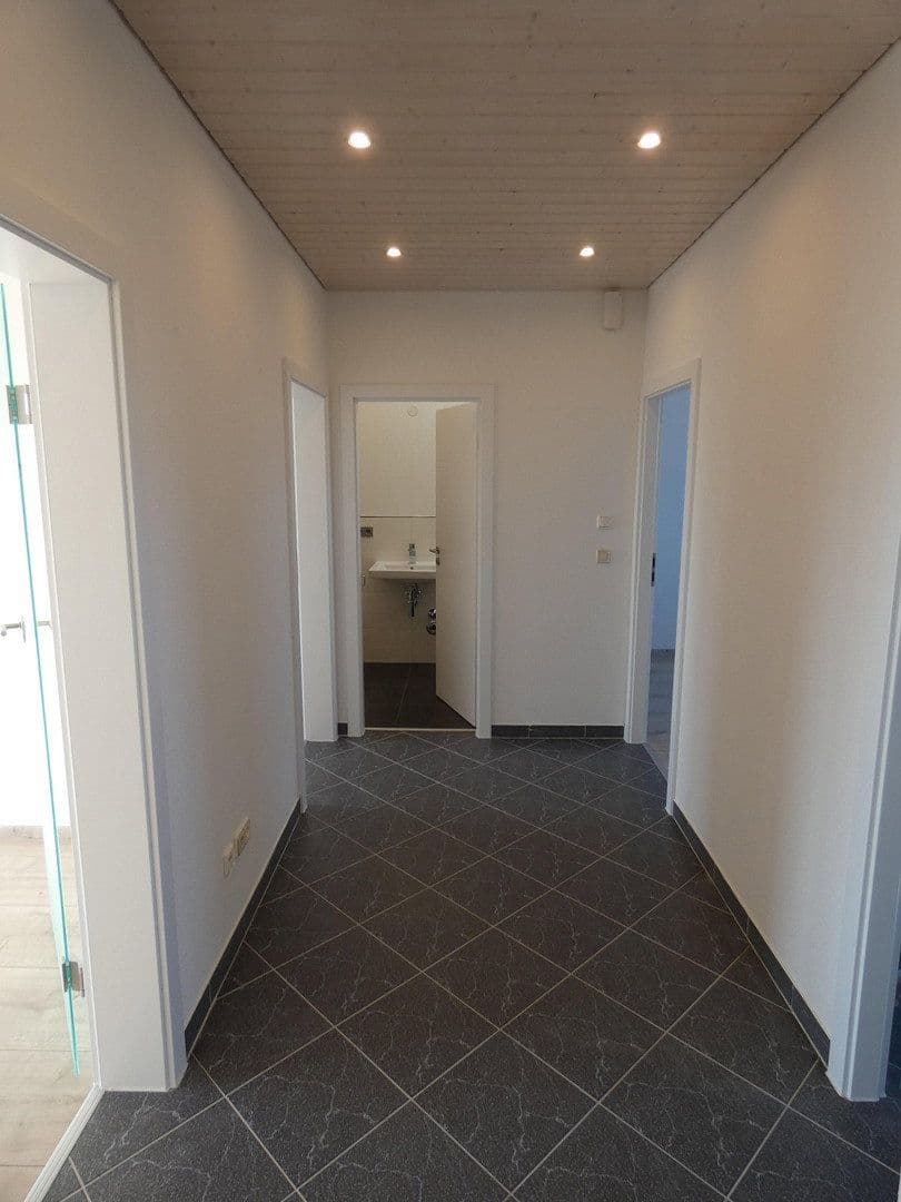 Pronájem bytu 3+1 80 m², Lerchenweg 53b, Chemnitz, Sasko Pronájem bytu 3+1 80 m², Lerchenweg 53b, Chemnitz, Sasko