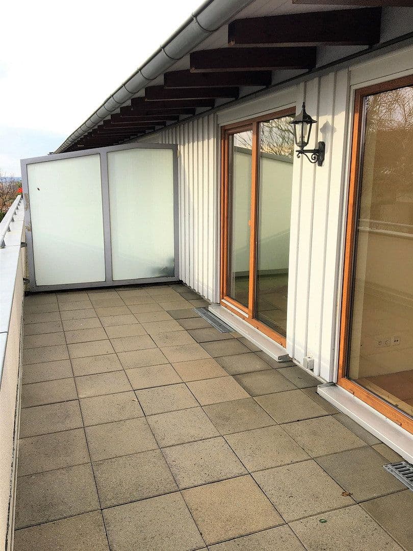 Pronájem bytu 3+1 80 m², Lerchenweg 53b, Chemnitz, Sasko Pronájem bytu 3+1 80 m², Lerchenweg 53b, Chemnitz, Sasko
