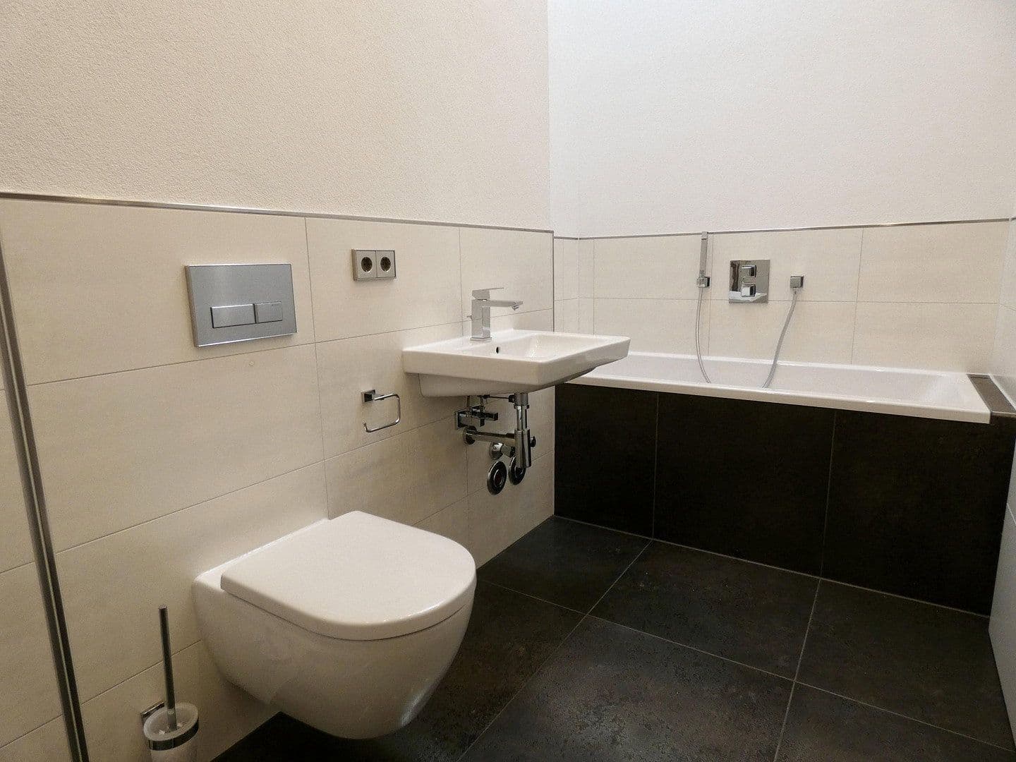 Pronájem bytu 3+1 80 m², Lerchenweg 53b, Chemnitz, Sasko Pronájem bytu 3+1 80 m², Lerchenweg 53b, Chemnitz, Sasko