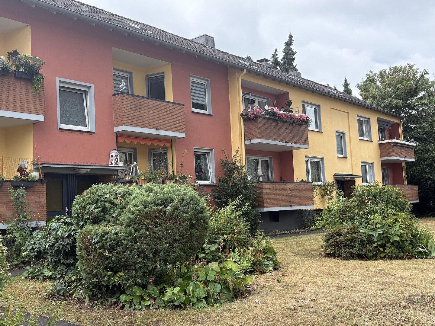 Prodej domu 500 m², pozemek 1.496 m², Solingen, Severní Porýní-Vestfálsko Prodej domu 500 m², pozemek 1.496 m², Solingen, Severní Porýní-Vestfálsko