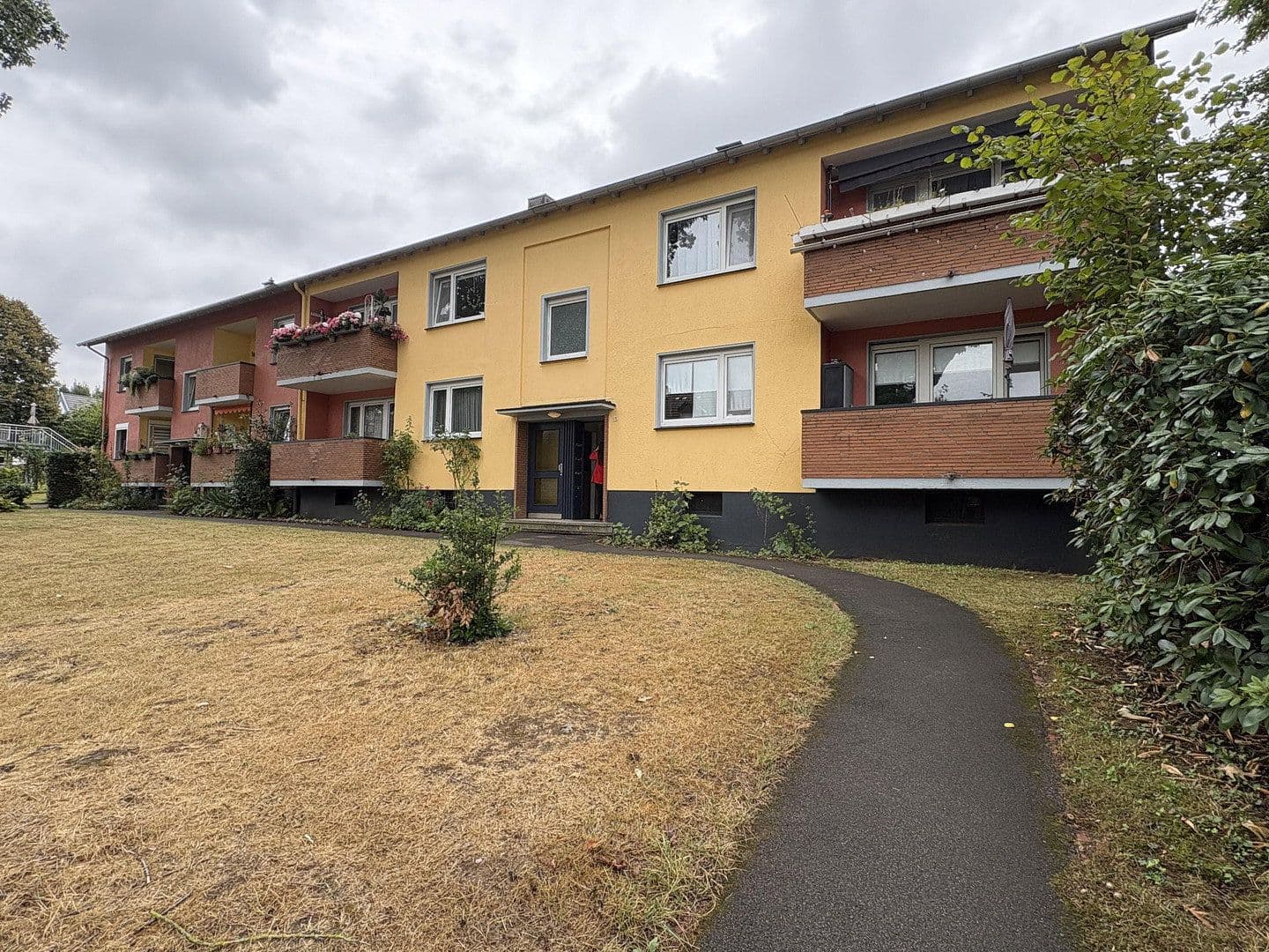 Prodej domu 500 m², pozemek 1.496 m², Solingen, Severní Porýní-Vestfálsko Prodej domu 500 m², pozemek 1.496 m², Solingen, Severní Porýní-Vestfálsko