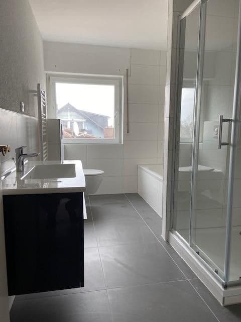 Pronájem bytu 3+1 70 m², Usinger Str. 94, Ober-Mörlen, Hessen Pronájem bytu 3+1 70 m², Usinger Str. 94, Ober-Mörlen, Hessen