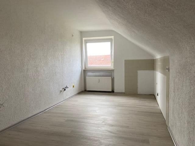 Pronájem bytu 3+1 70 m², Usinger Str. 94, Ober-Mörlen, Hessen Pronájem bytu 3+1 70 m², Usinger Str. 94, Ober-Mörlen, Hessen