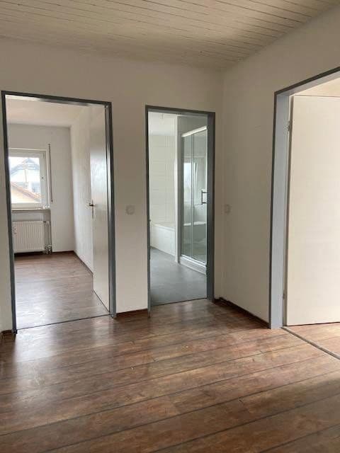 Pronájem bytu 3+1 70 m², Usinger Str. 94, Ober-Mörlen, Hessen Pronájem bytu 3+1 70 m², Usinger Str. 94, Ober-Mörlen, Hessen