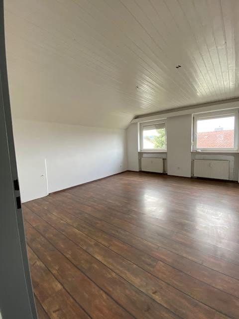 Pronájem bytu 3+1 70 m², Usinger Str. 94, Ober-Mörlen, Hessen Pronájem bytu 3+1 70 m², Usinger Str. 94, Ober-Mörlen, Hessen