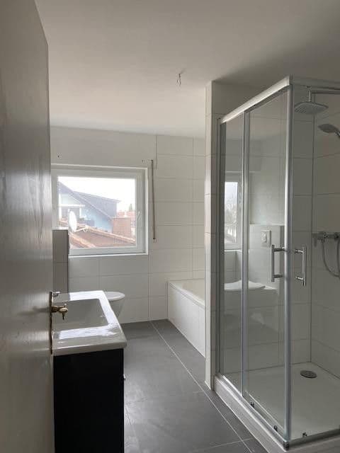 Pronájem bytu 3+1 70 m², Usinger Str. 94, Ober-Mörlen, Hessen Pronájem bytu 3+1 70 m², Usinger Str. 94, Ober-Mörlen, Hessen