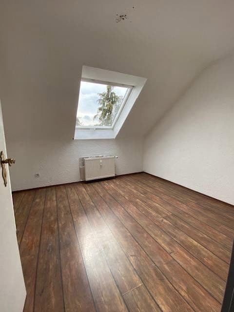 Pronájem bytu 3+1 70 m², Usinger Str. 94, Ober-Mörlen, Hessen Pronájem bytu 3+1 70 m², Usinger Str. 94, Ober-Mörlen, Hessen